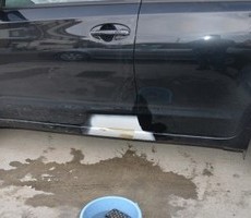 トヨタ・イストの鈑金修理事例のサムネイル
